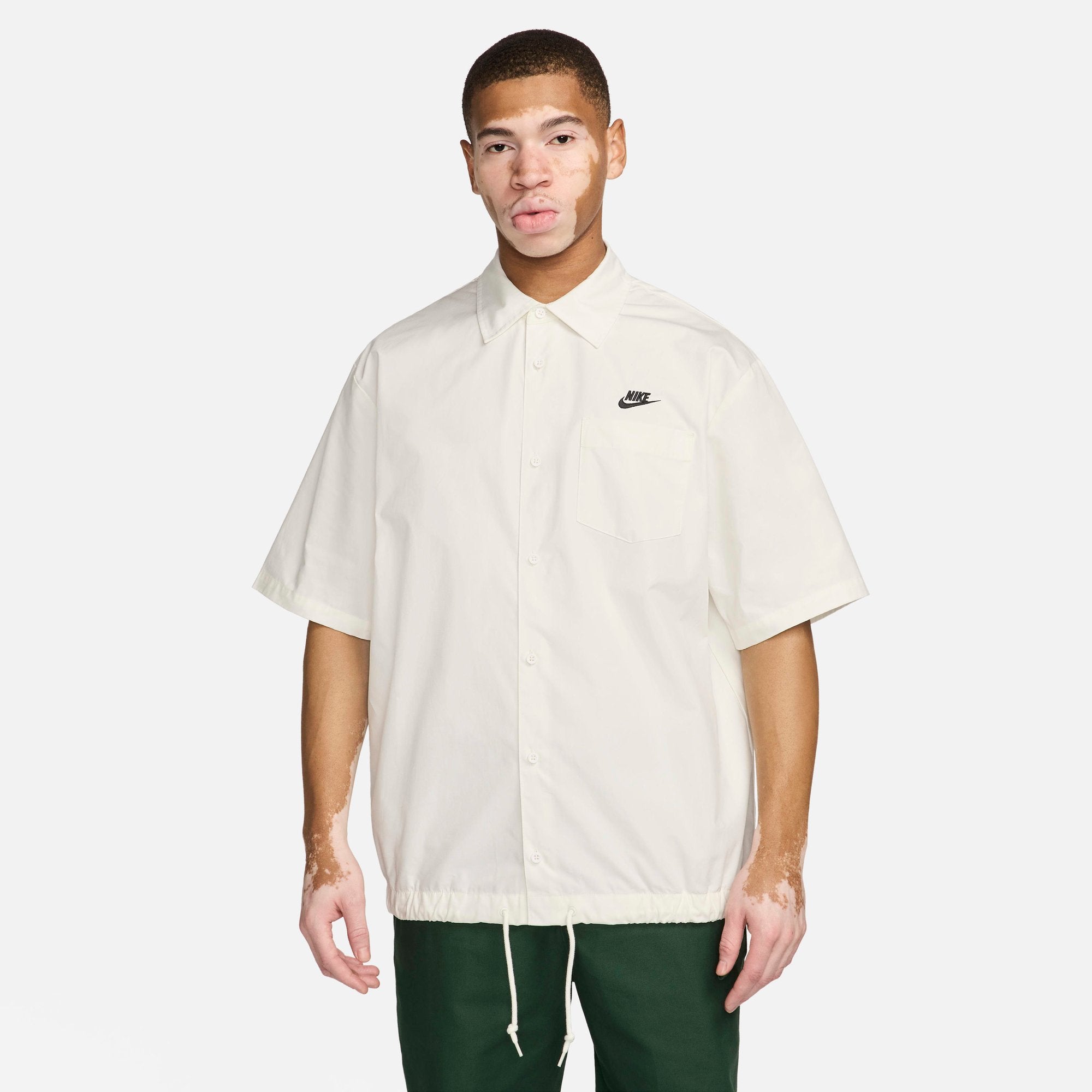 [FN3902-133] MENS NIKE CLUB BUTTON-UP SHORT SLEEVE OXFORD