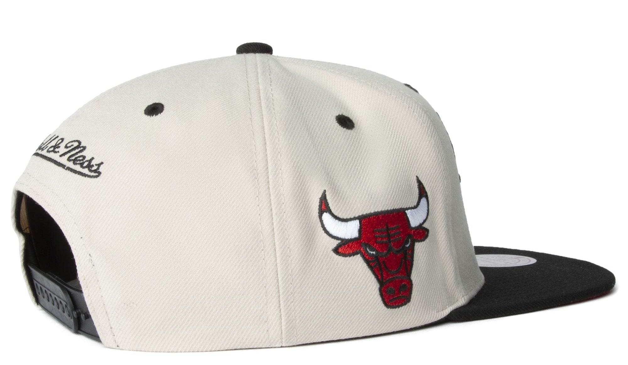 MENS MITCHELL & NESS NBA SAIL 2 TONE SNAPBACK BULLS