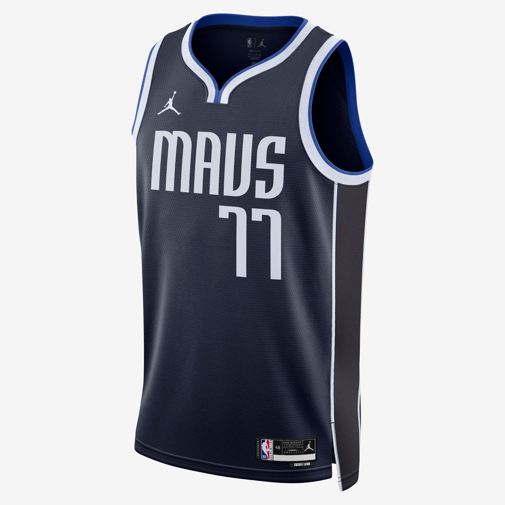 [9Y2B7BXJP-MAVDL] YOUTH NIKE NBA MAVERICKS '77 DONCIC' SWINGMAN JERSEY