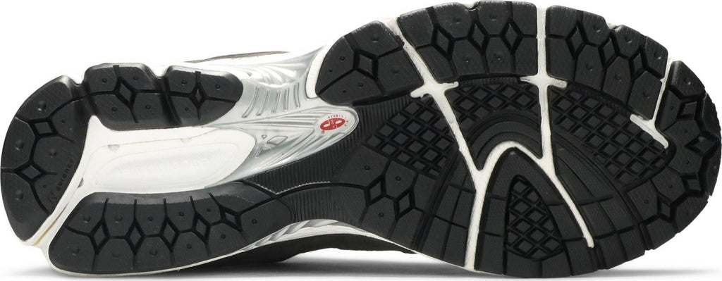 [ML2002RB] Mens New Balance 2002R 'Black Grey'