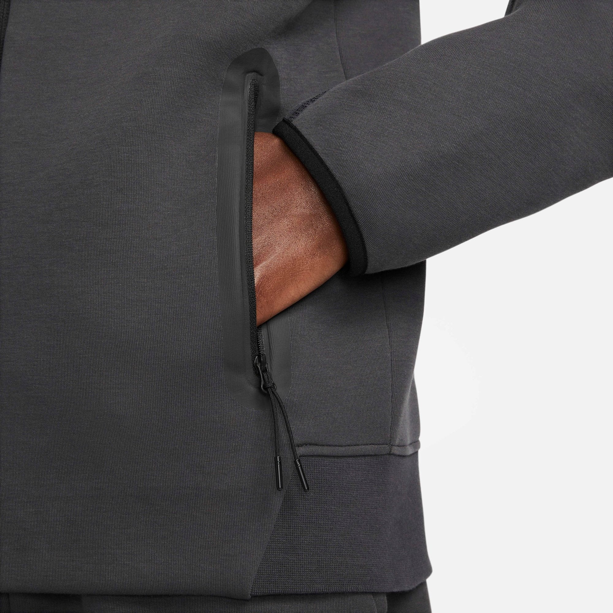 [FB7921-060] MENS NIKE FULL-ZIP SPORTSWEAR TECH FLEECE HOODIE