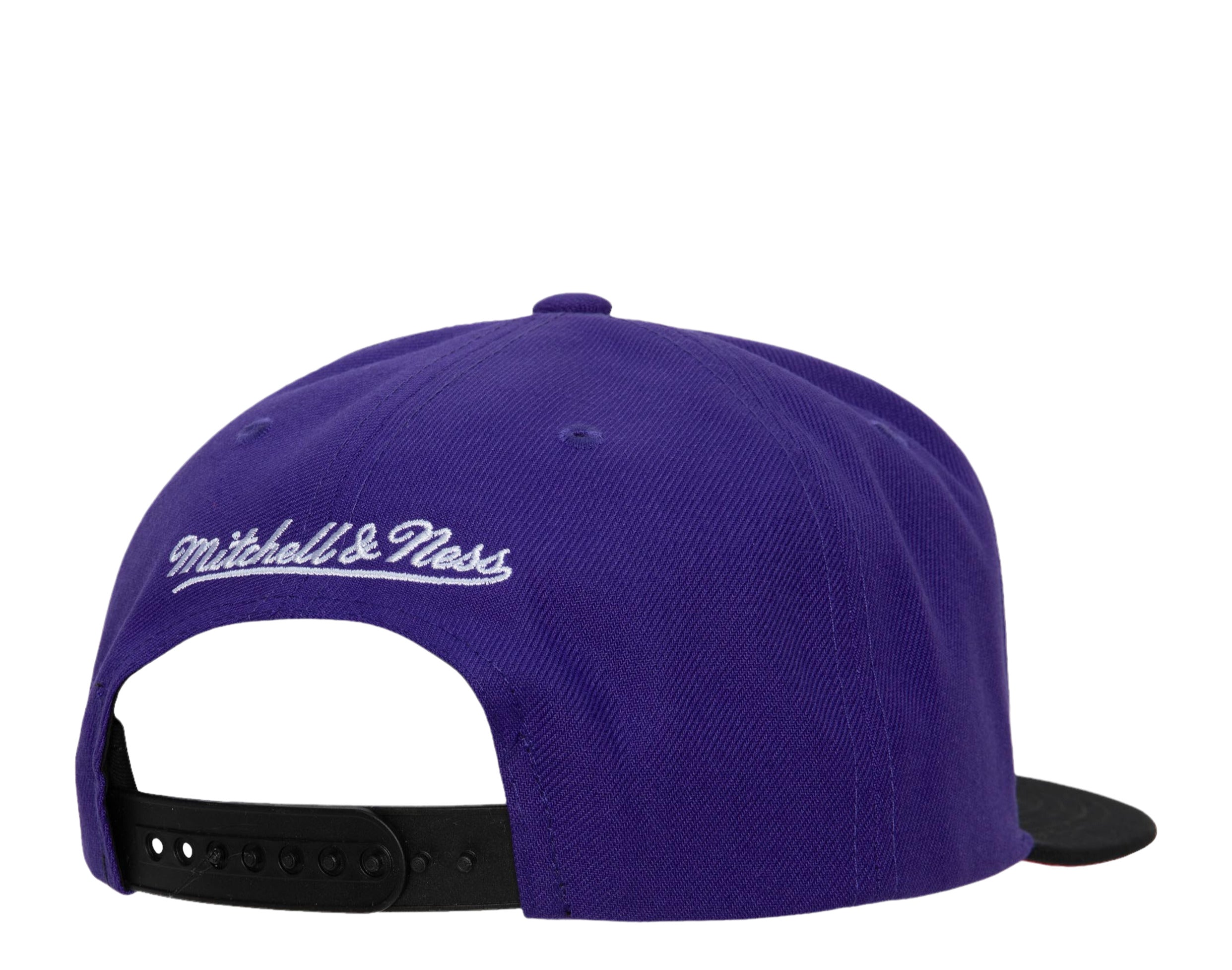 MENS MITCHELL & NESS NBA CORE BASIC SNAPBACK HWC RAPTORS - PURPLE-BLACK