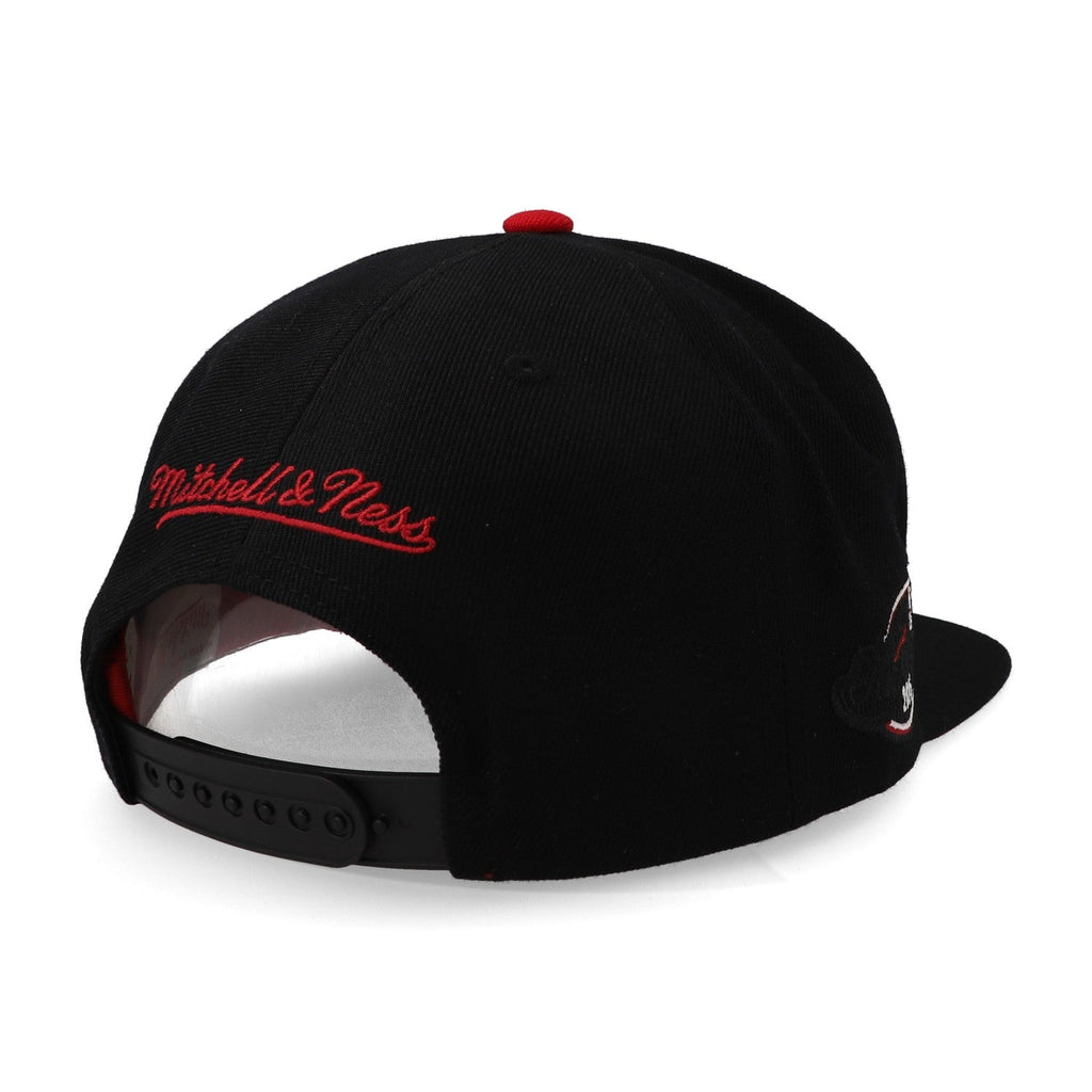 MENS MITCHELL & NESS NBA BORN AND BRED SNAPBACK HEAT - BLACK