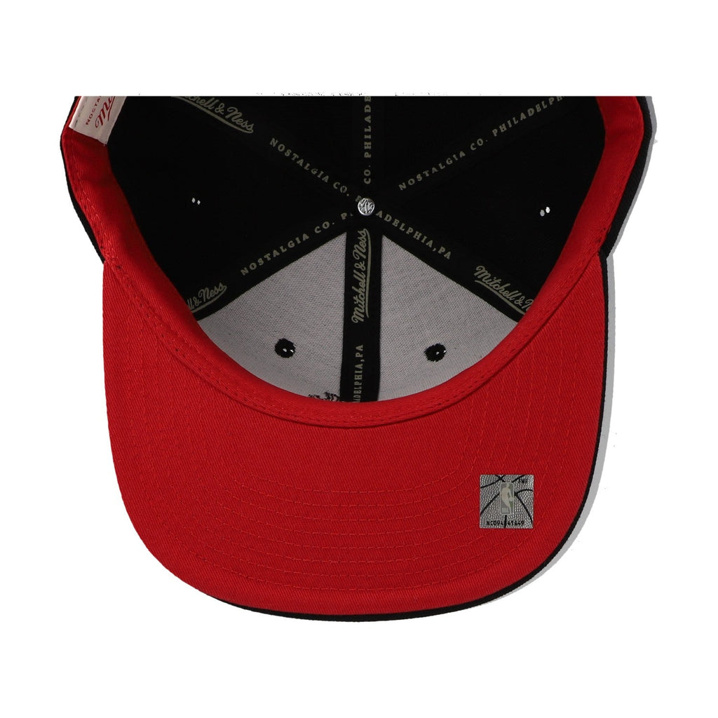 MENS MITCHELL & NESS NBA BORN AND BRED SNAPBACK HEAT - BLACK