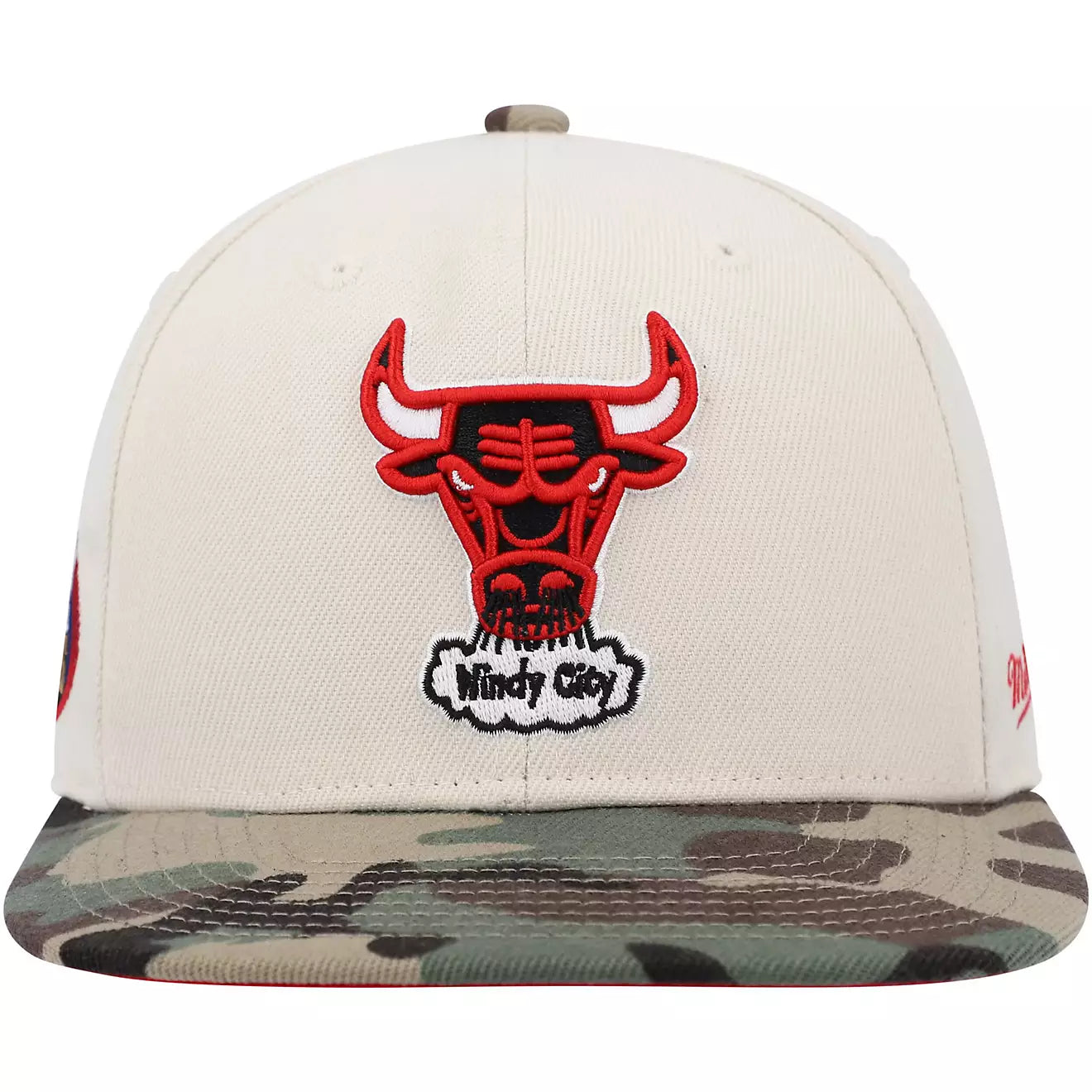 MENS MITCHELL & NESS NBA OFF WHITE CAMO FITTED HWC BULLS - OFF WHITE