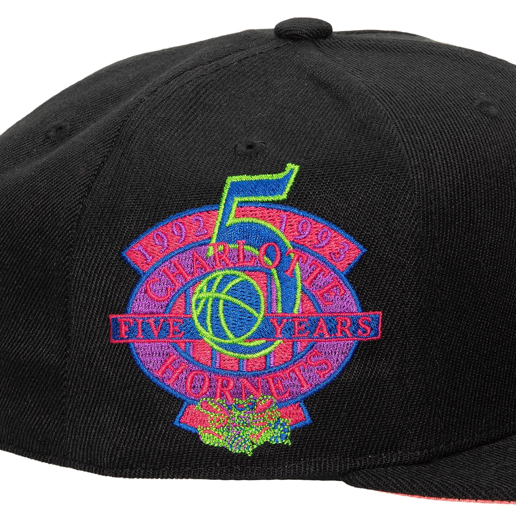 MENS MITCHELL & NESS NBA COLOR BOMB FITTED HWC HORNETS