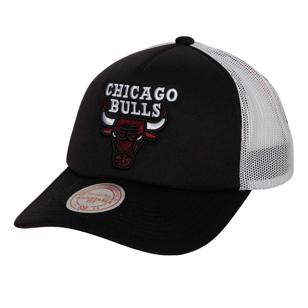Mens MITCHELL & NESS NBA OFF THE BACKBOARD TRUCKER BULLS
