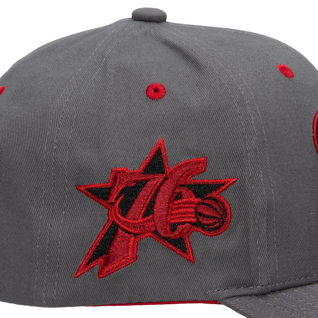 Mens Mitchell & Ness NBA SPACE KNIT PRO SNAPBACK HWC 76ERS