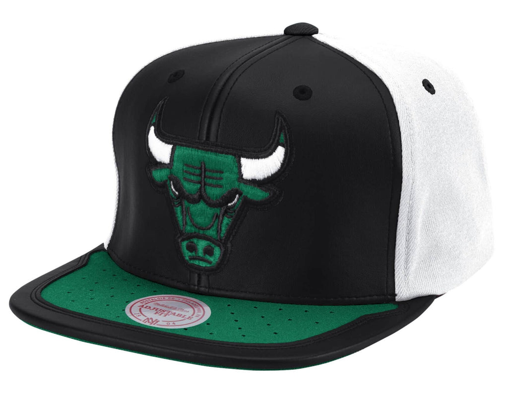 [6HSSMM19224-CBUWHGN] MENS MITCHELL & NESS NBA CHICAGO BULLS DAY ONE SNAPBACK