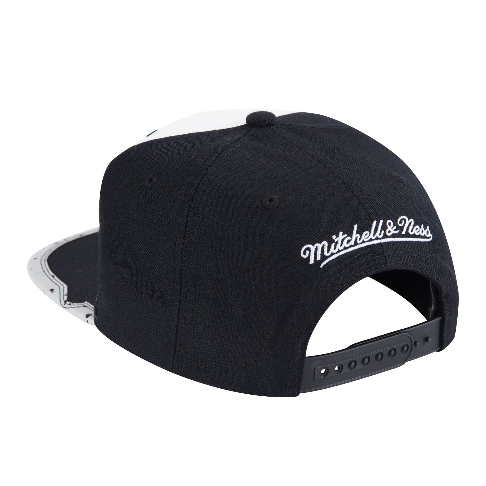 [6HSSMM19226-CBUWHBK] MENS MITCHELL & NESS NBA CHICAGO BULLS DAY ONE SNAPBACK