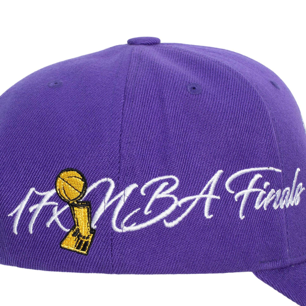 MENS MITCHELL & NESS NBA CHAMP WRAP PRO SNAPBACK LAKERS - PURPLE