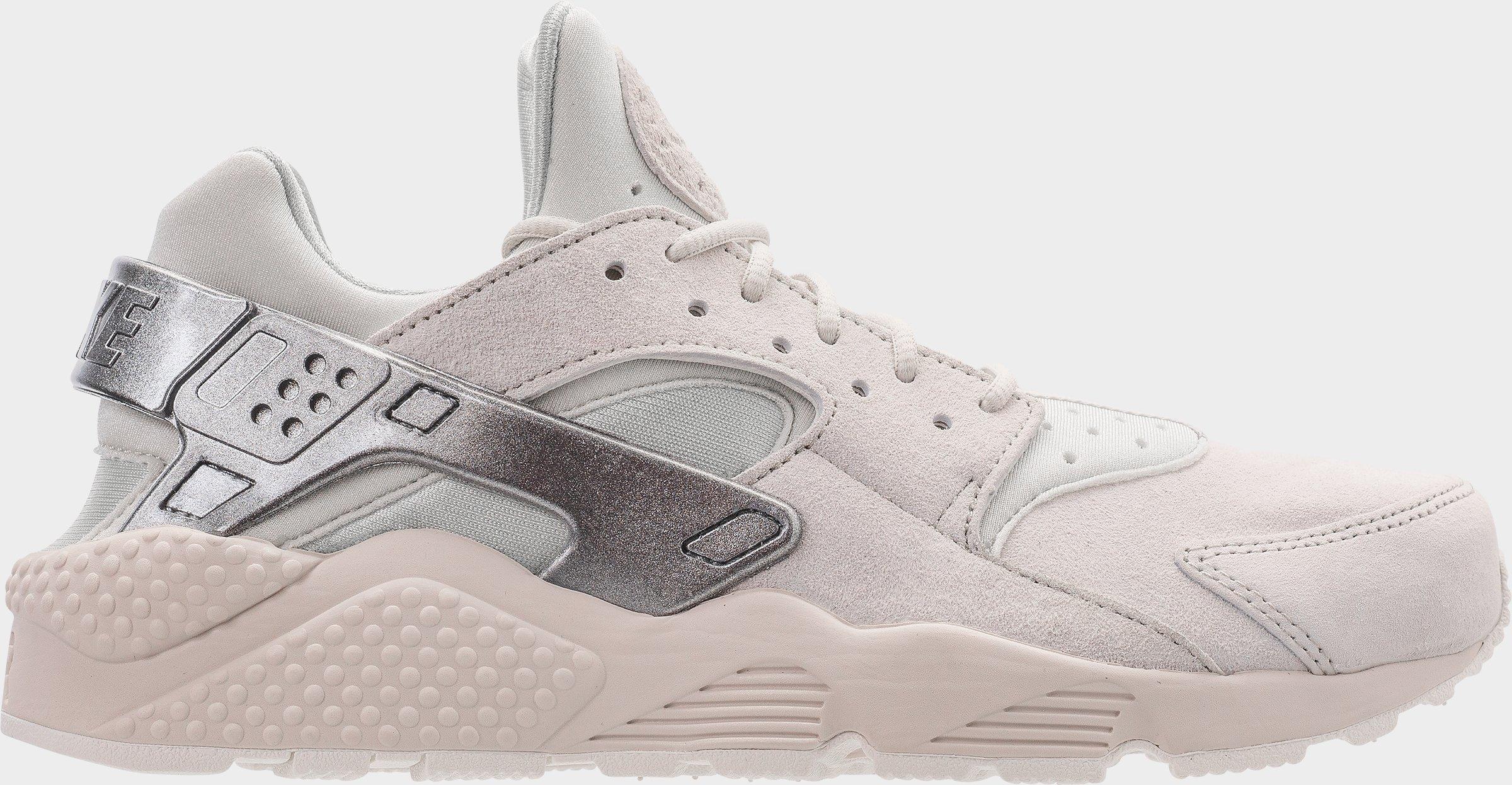 [704830-013] MENS NIKE AIR HUARACHE RUN PRM 'LIGHT BONE METALLIC COOL GREY-SAIL'