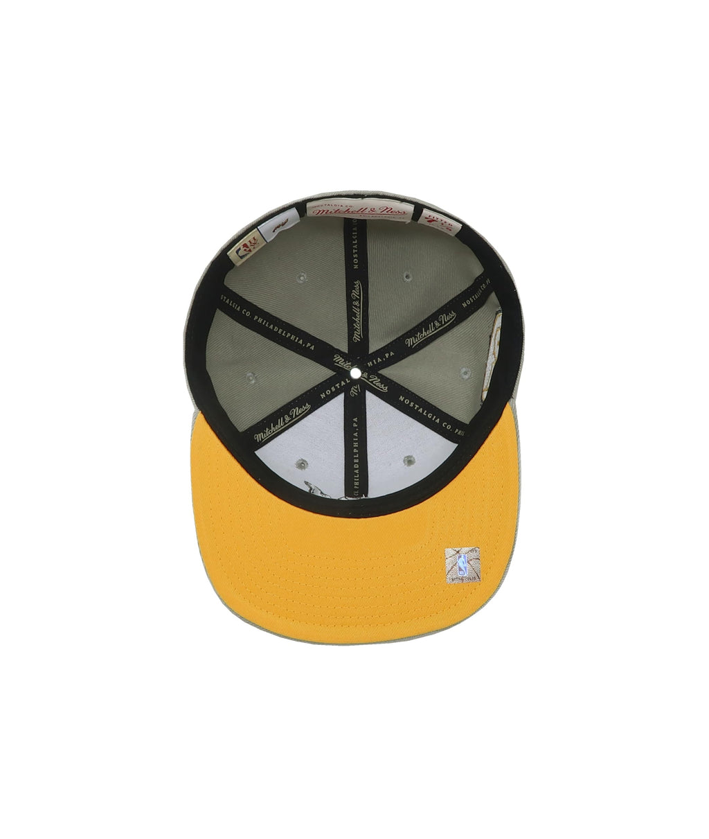 Mens Mitchell & Ness NBA SUNNY GRAY FITTED HWC HEAT
