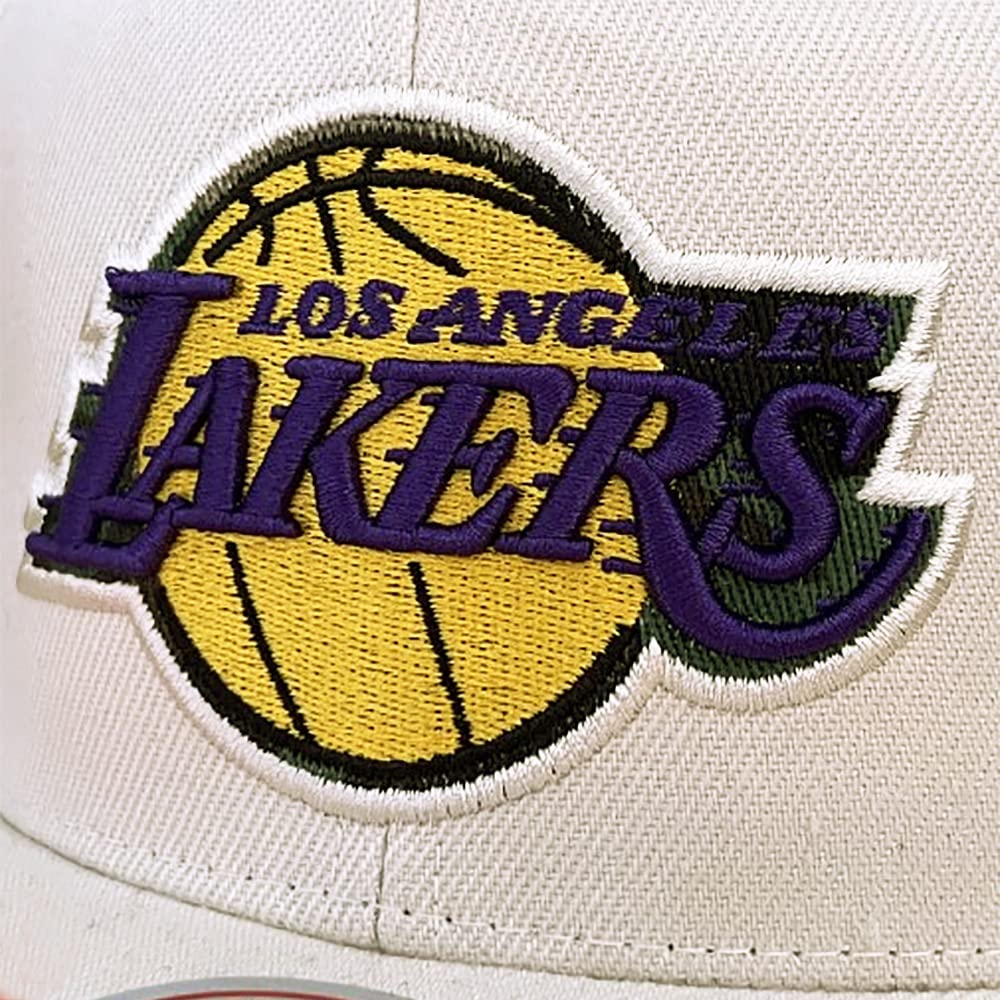 MENS MITCHELL & NESS NBA OFF WHITE SNAPBACK LAKERS - CREAM