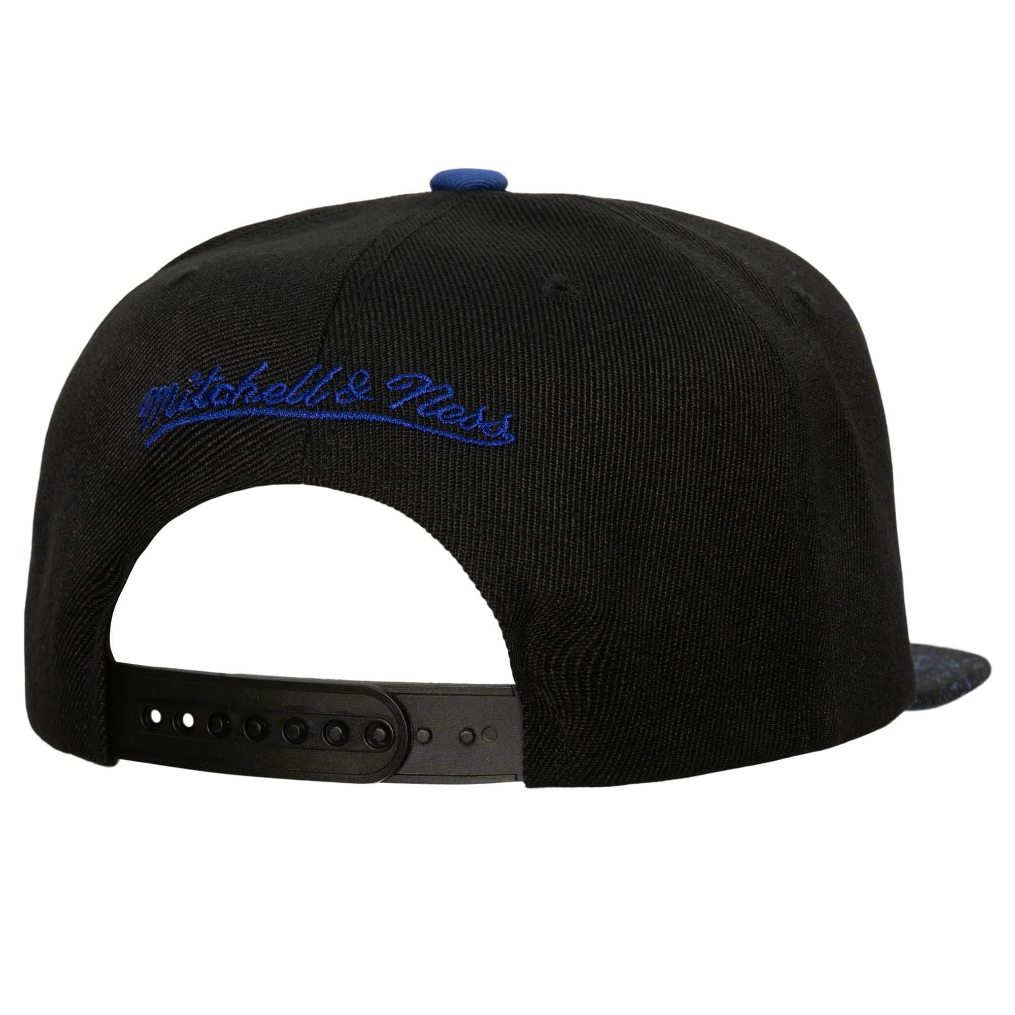 Mens Mitchell & Ness NBA RE-TAKE SNAPBACK HWC MAGIC