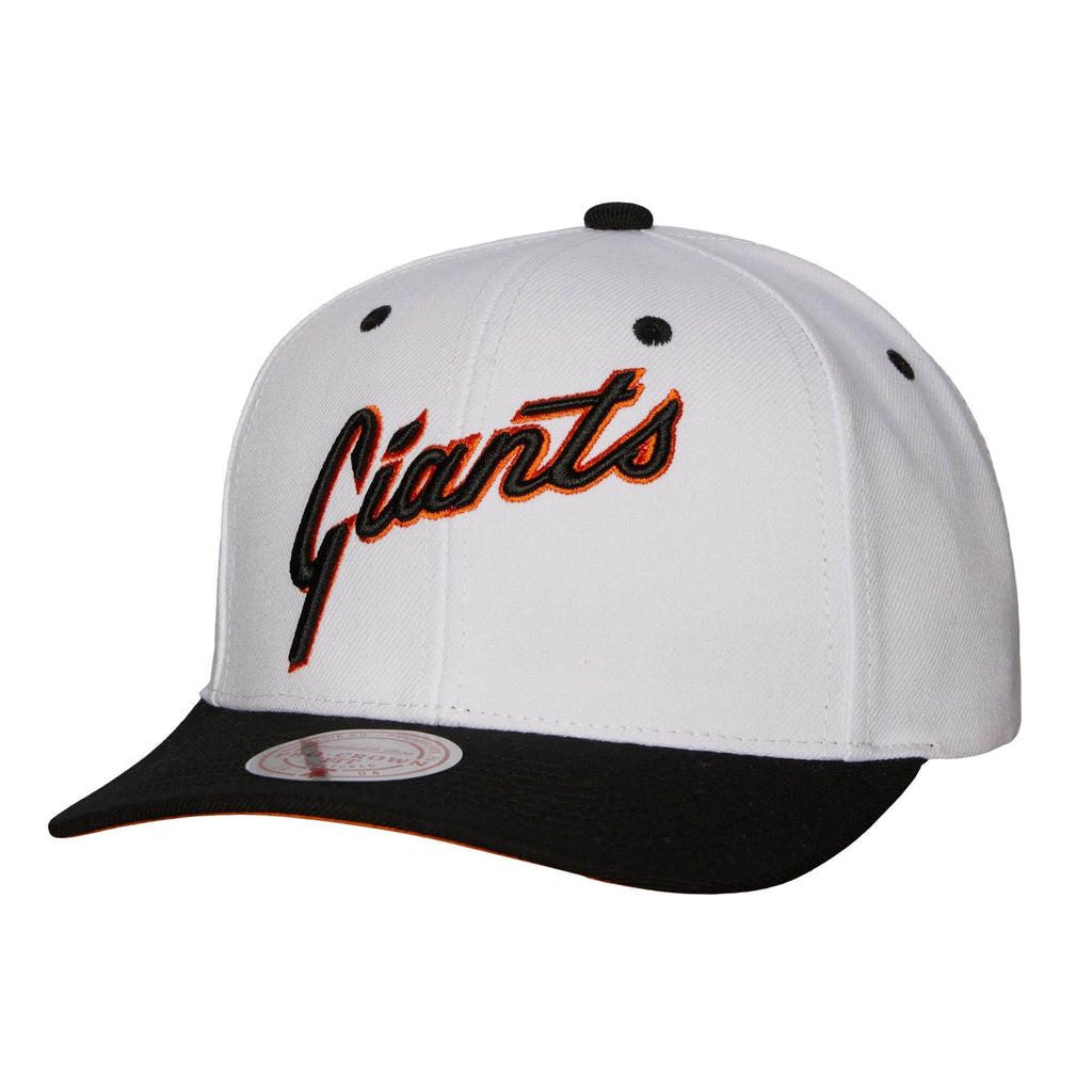 Mens Mitchell & Ness MLB EVERGREEN PRO SNAPBACK COOP GIANTS