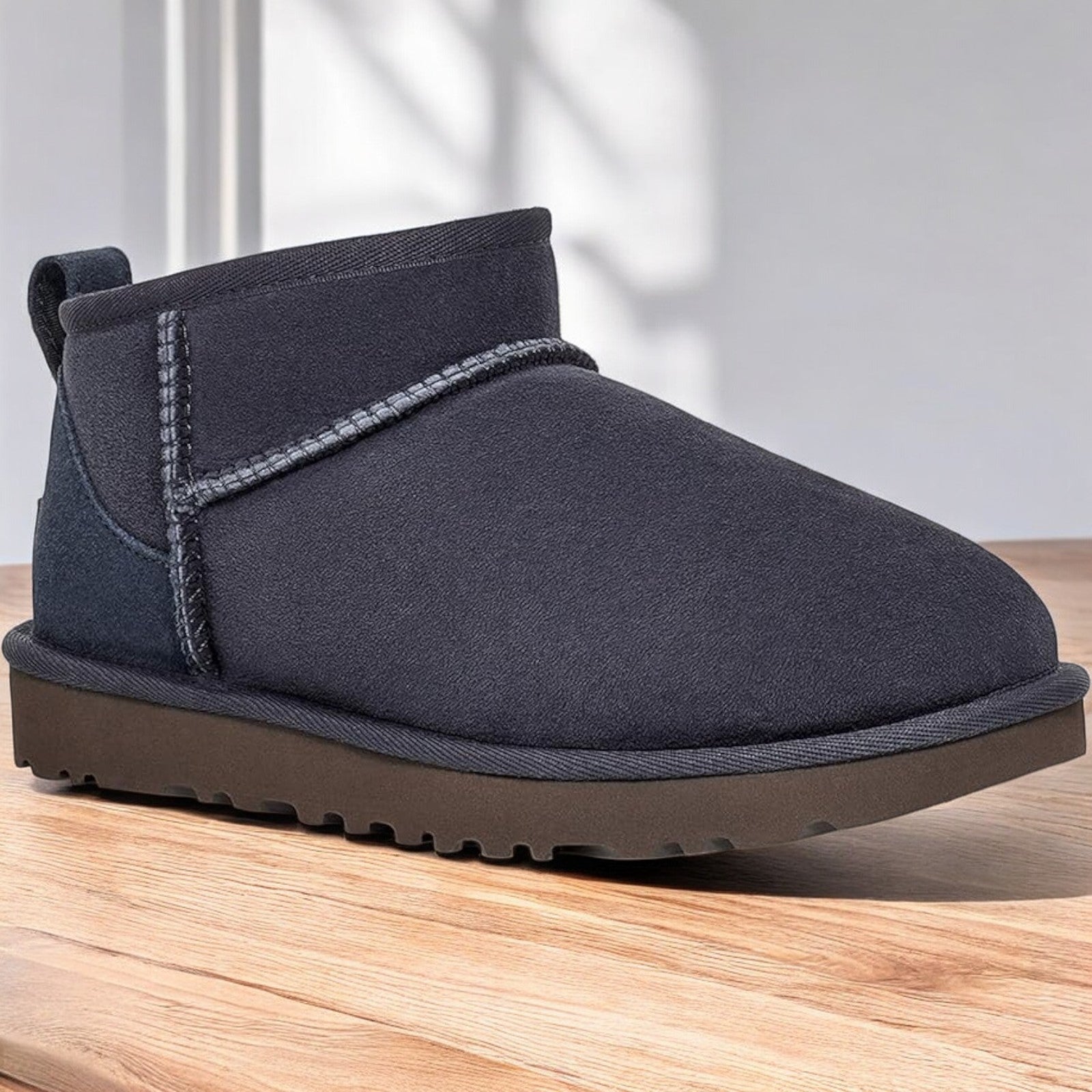 [1116109-EVB] Womens UGG CLASSIC ULTRA MINI