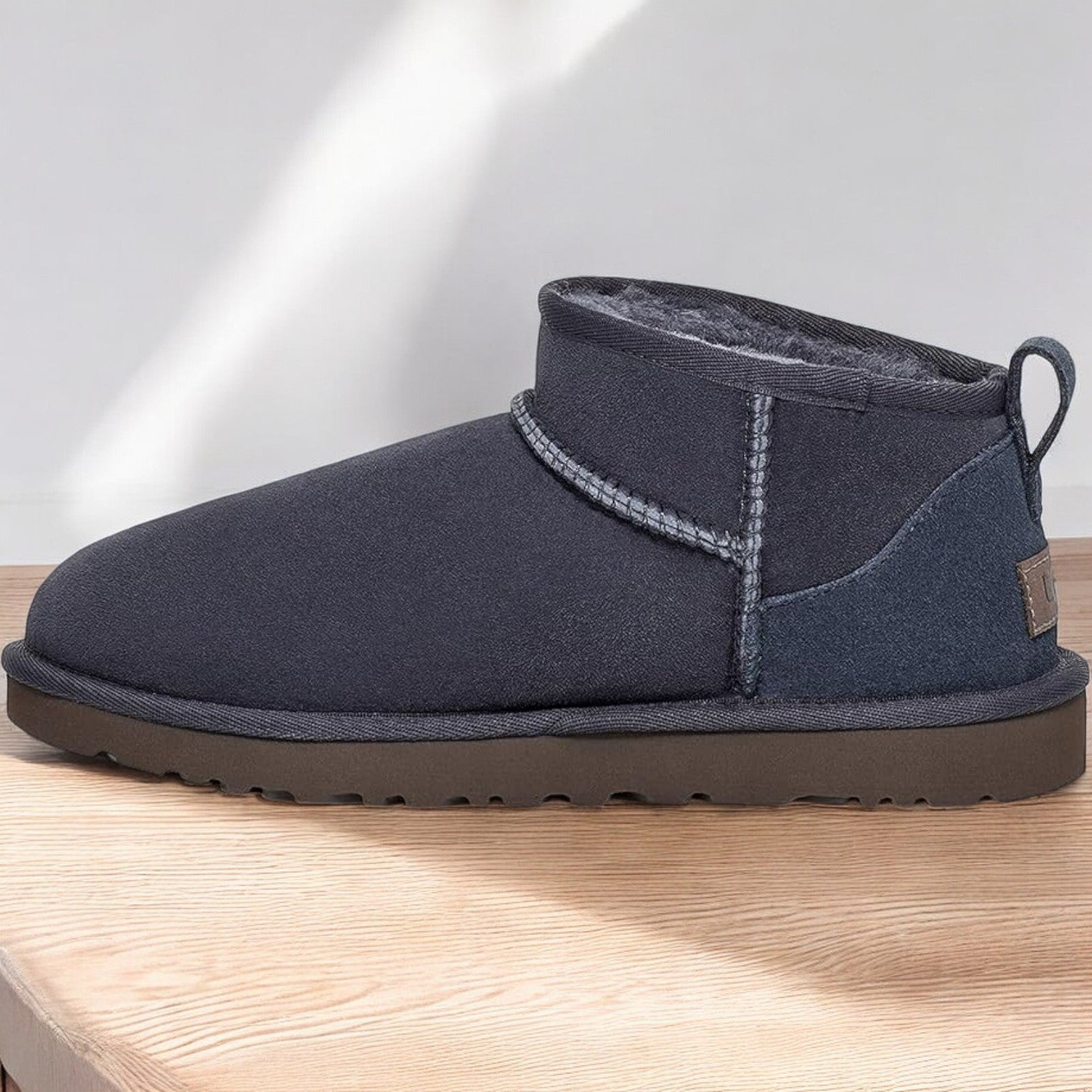 [1116109-EVB] Womens UGG CLASSIC ULTRA MINI