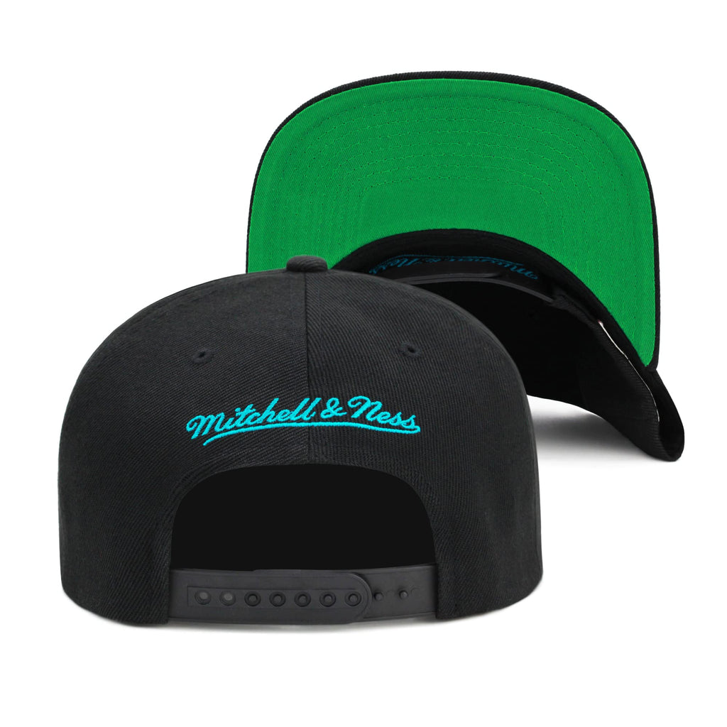 MENS MITCHELL & NESS NBA CORE BASIC SNAPBACK HWC HORNETS - BLACK
