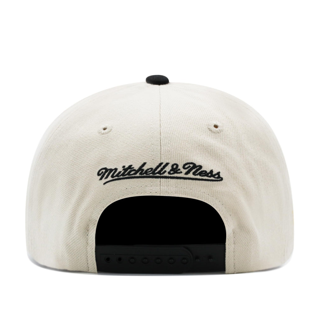 Mens Mitchell & Ness MLB GAME ON PRO SNAPBACK PIRATES
