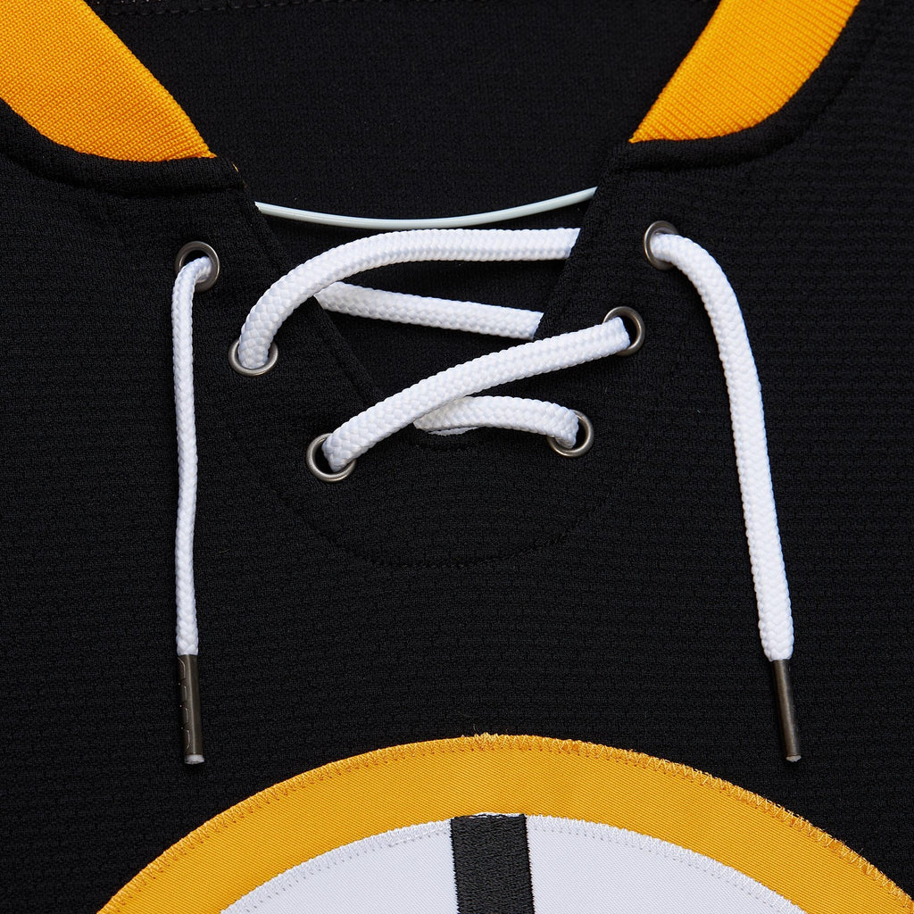 Mens Mitchell & Ness NHL DARK JERSEY BLUE LINE 2.0 BRUINS 1971 BOBBY ORR