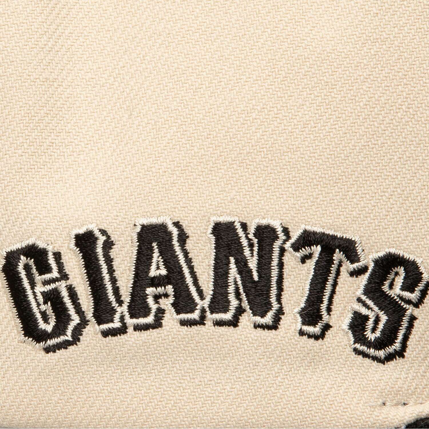[HS9558-SFGOFWH] MENS MITCHELL & NESS MLB EVERGREEN CREAM BLACK SNAPBACK GIANTS