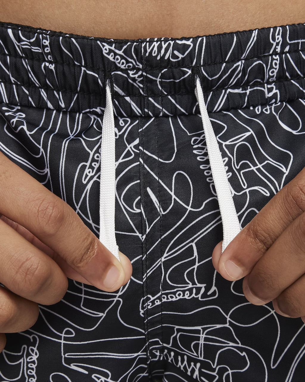 [NESSE796-001] YOUTH NIKE SWIM 7" VOLLEY SHORTS