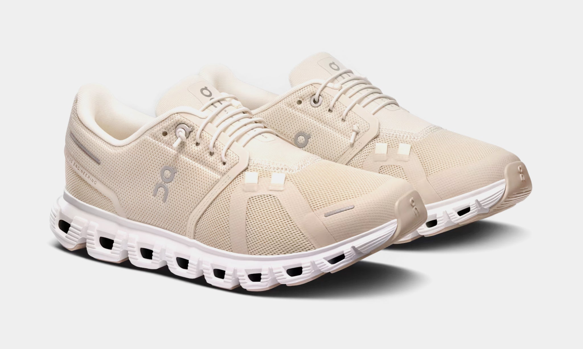 [3WF10060755] WOMENS ON RUNNING CLOUD 6