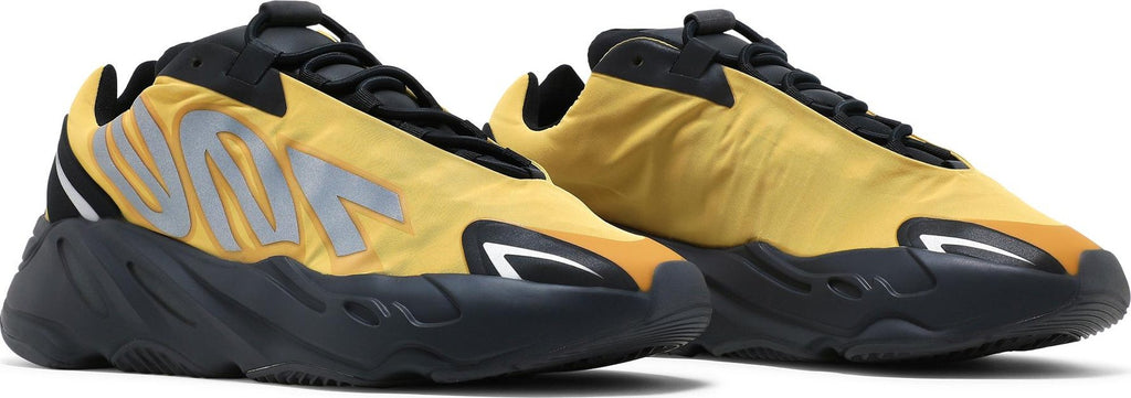 [GZ0717] Mens Adidas Yeezy Boost 700 MNVN 'Honey Flux'