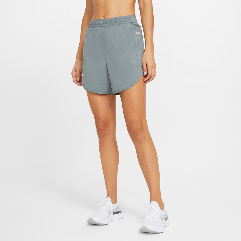 [CZ9576-084] WOMENS NIKE TEMPO LUXE RUNNING SHORTS