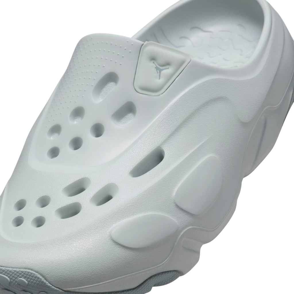 [FQ0227-002] MENS AIR JORDAN ROAM 'LIGHT SILVER LIGHT PUMICE'
