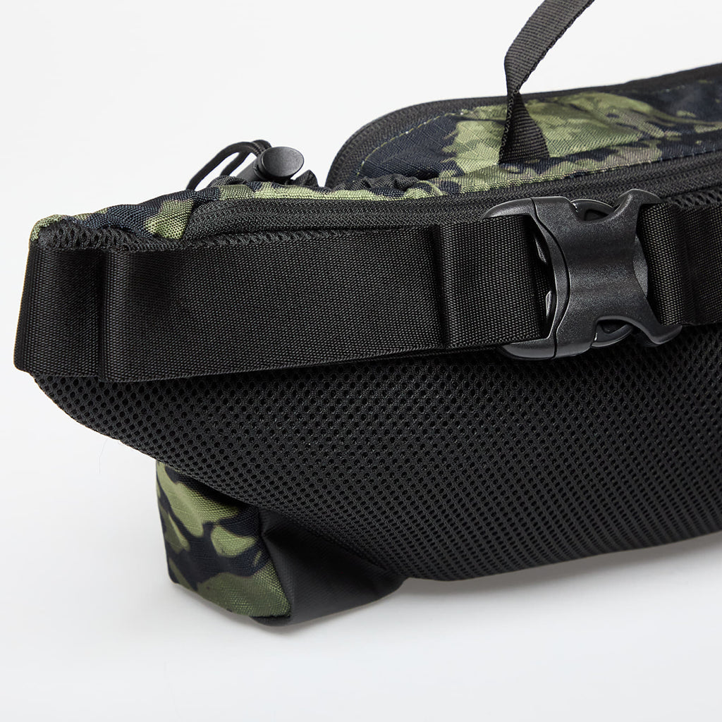[FOS901041-BFQ] MENS OAKLEY ROAD TRIP RC BELTBAG