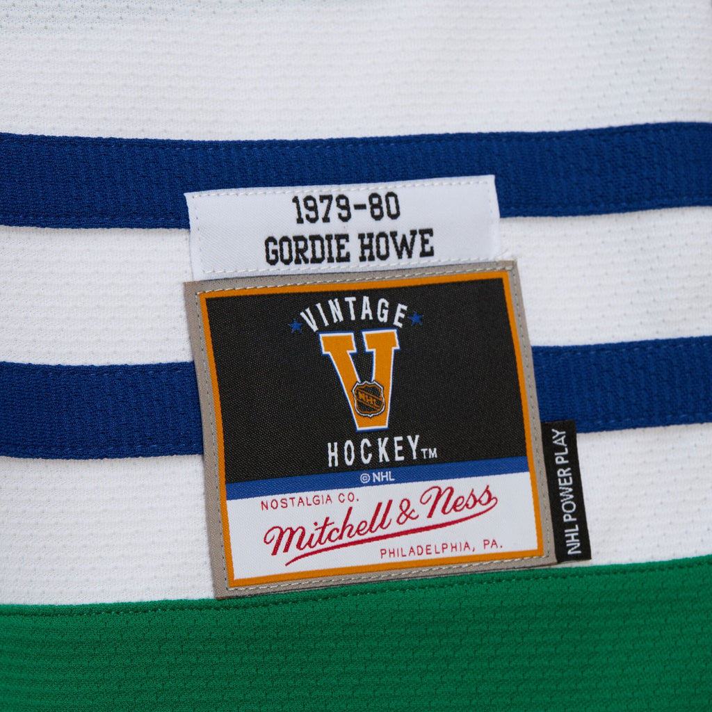 Mens Mitchell & Ness NHL DARK JERSEY WHALERS 1979 GORDIE HOWE