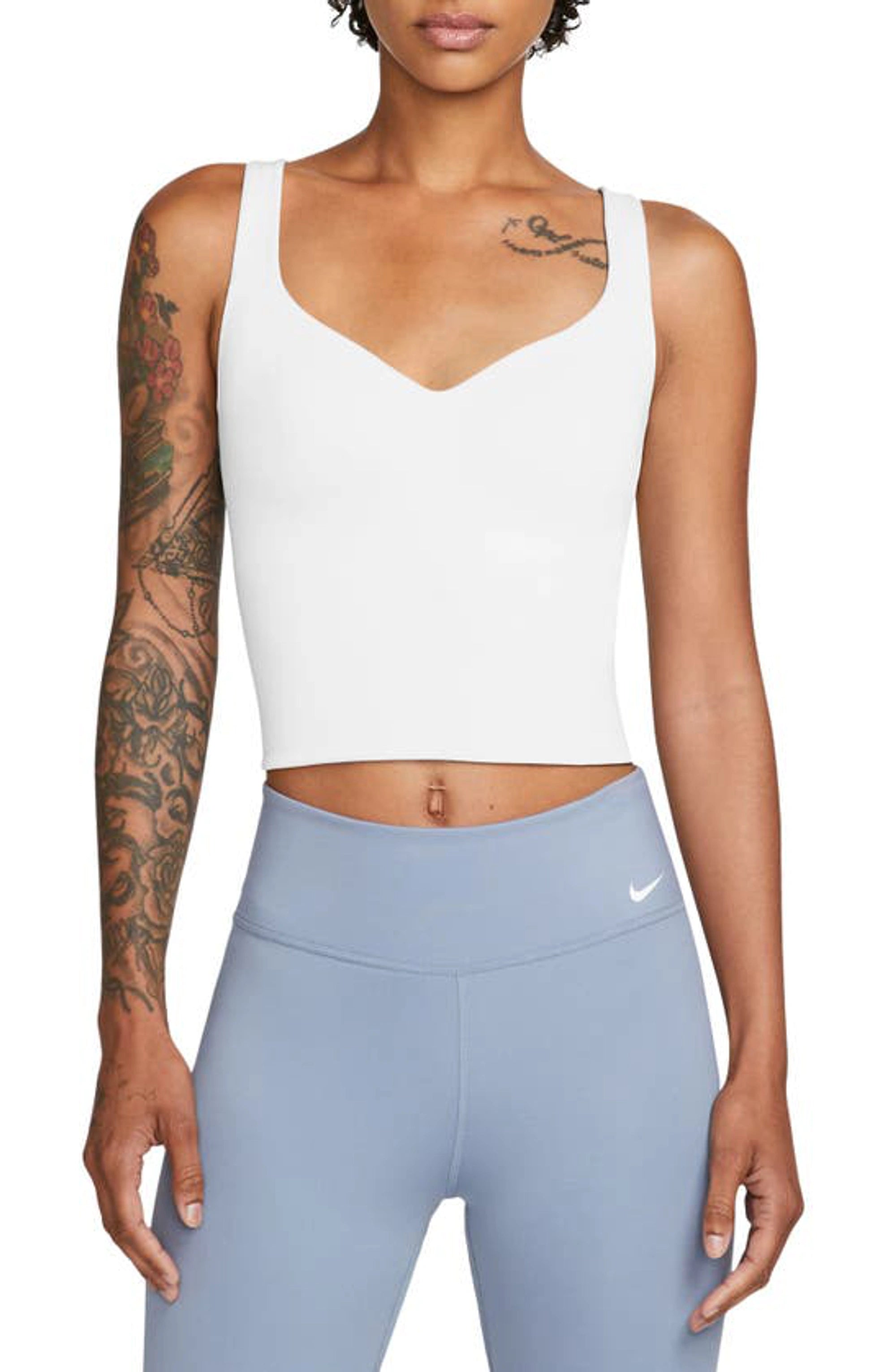 [FN0543-100] WOMENS NIKE ALATE MEDIUM-SUPPORT PADDED SPORTS BRA TANK TOP