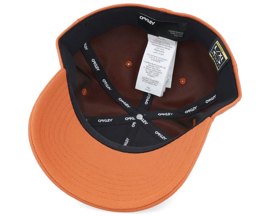[912209-52C-52C] MENS OAKLEY 6 PANEL STRETCH METALLIC HAT