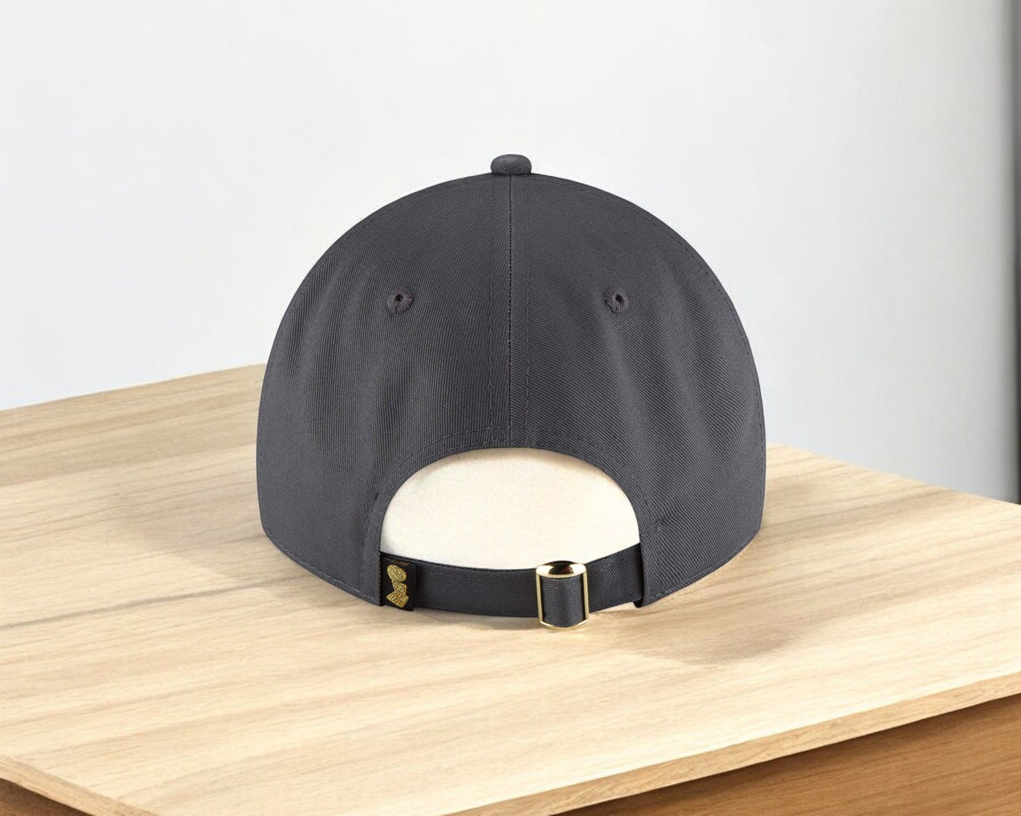 [11834844] Mens New Era NBA Golden State Warriors Champs 18 9Twenty Strapback