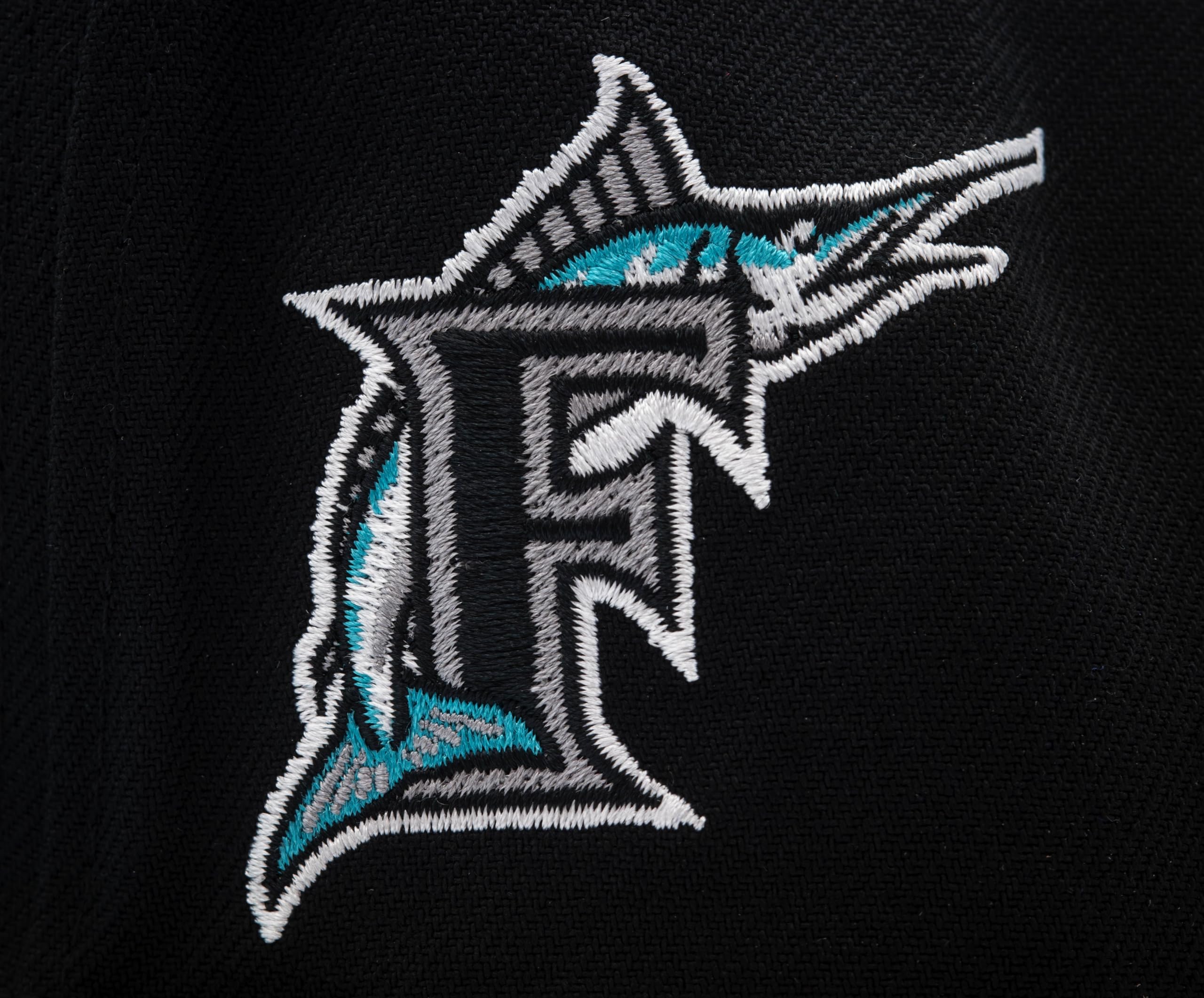 Mens Mitchell & Ness MLB EVERGREEN SCRIPT SNAPBACK COOP MARLINS