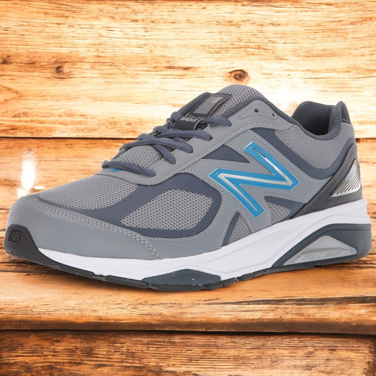 [M1540MB3] MENS NEW BALANCE 1540V3 (MEDIUM WIDTH)