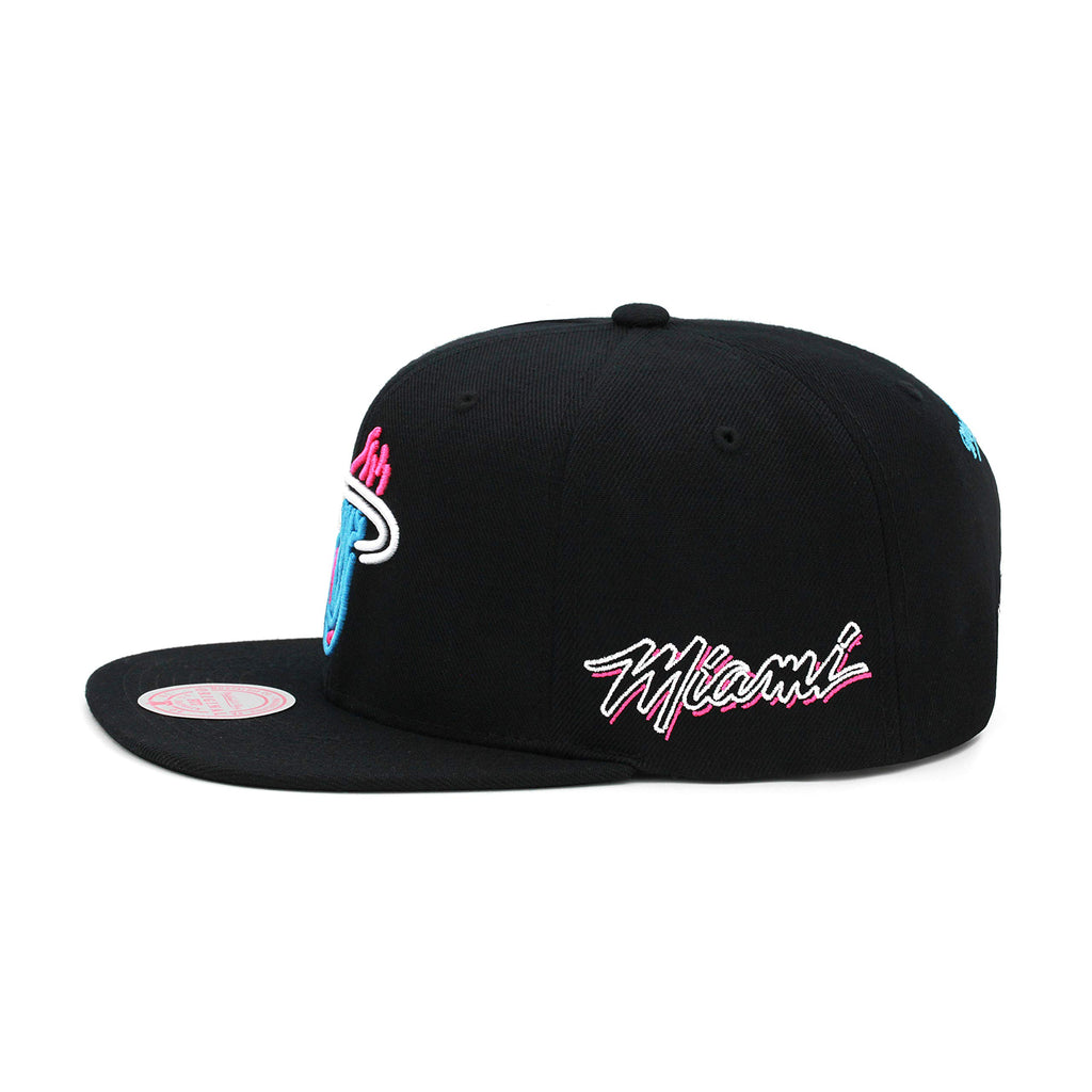 [6HSSMO19319-MHEBLCK] MENS NBA MIAMI HEAT NEON VICE LOGO SNAPBACK
