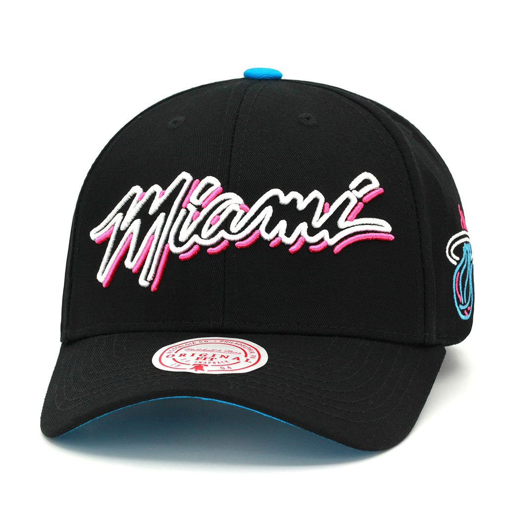 [6LSSMO19315-MHEBLCK] MENS NBA MIAMI HEAT NEON VICE LIGHTS WORDMARK LOW SNAPBACK