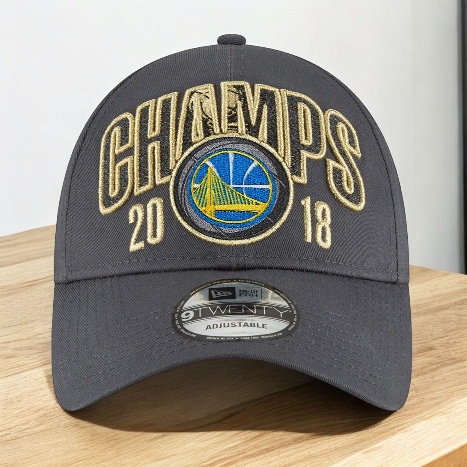 [11834844] Mens New Era NBA Golden State Warriors Champs 18 9Twenty Strapback