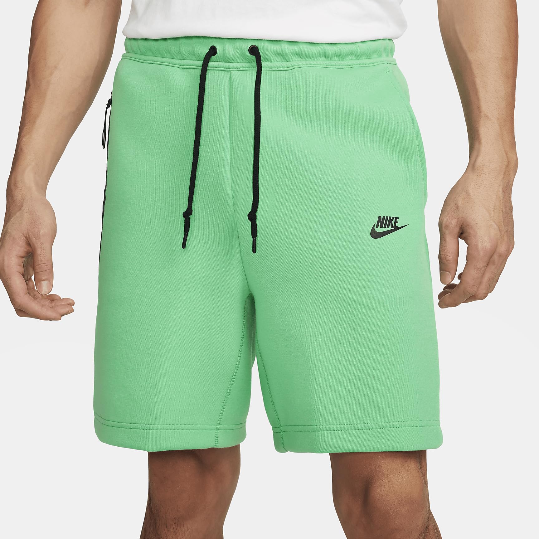 [FB8171-363] MENS NIKE TECH FLEECE SHORTS