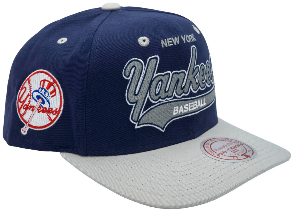 Mens Mitchell & Ness MLB TAIL SWEEP 2.0 PRO SNAPBACK YANKEES
