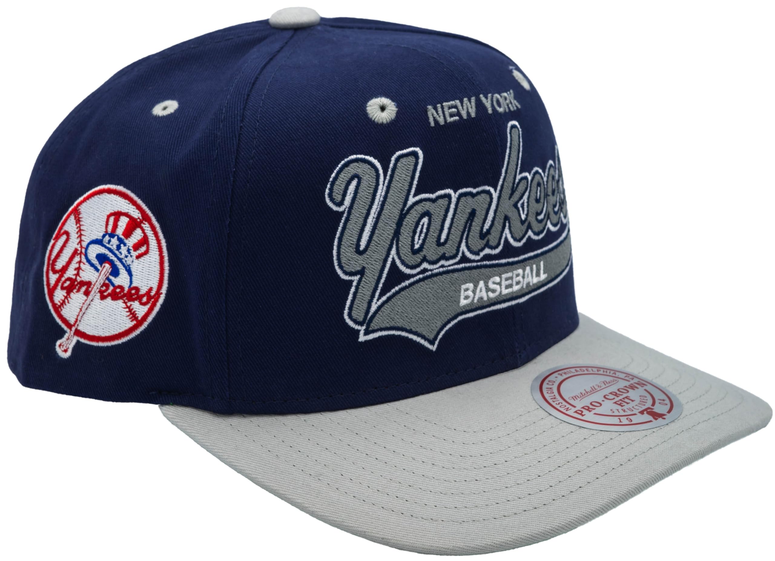 Mens Mitchell & Ness MLB TAIL SWEEP 2.0 PRO SNAPBACK YANKEES
