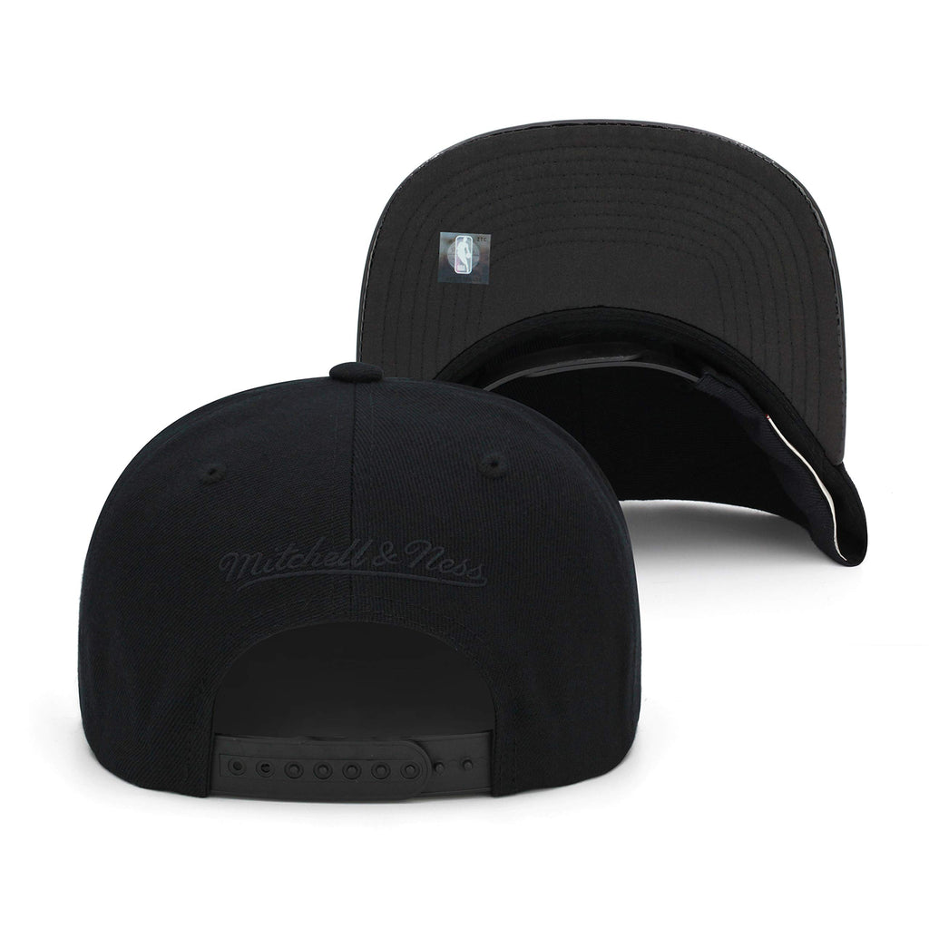 Mens MITCHELL & NESS NBA SPORTS SPECIALTY SNAPBACK LAKERS