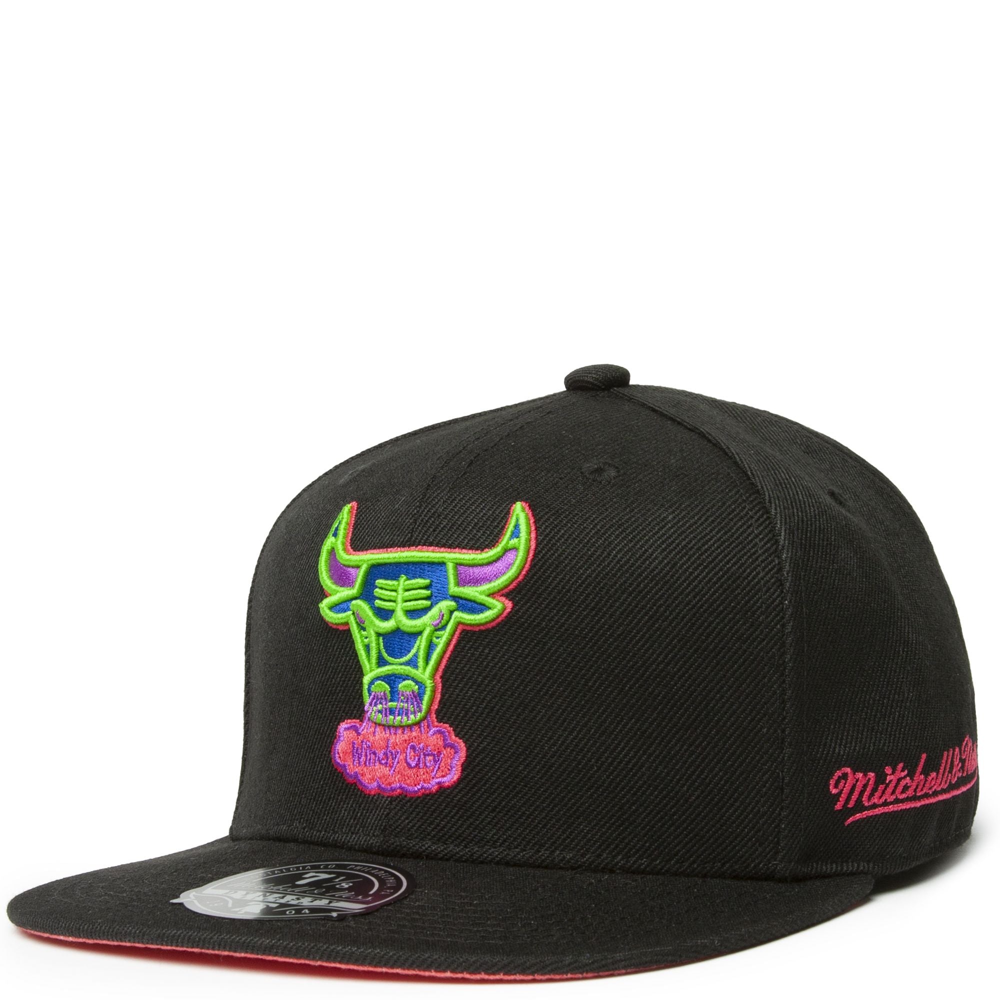 MENS MITCHELL & NESS NBA COLOR BOMB FITTED HWC BULLS - BLACK