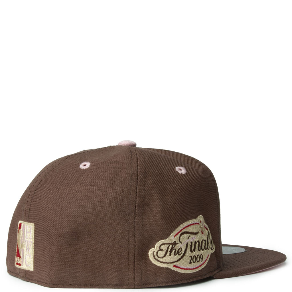 Mens Mitchell & Ness NBA BROWN SUGAR BACON FITTED HWC LAKERS