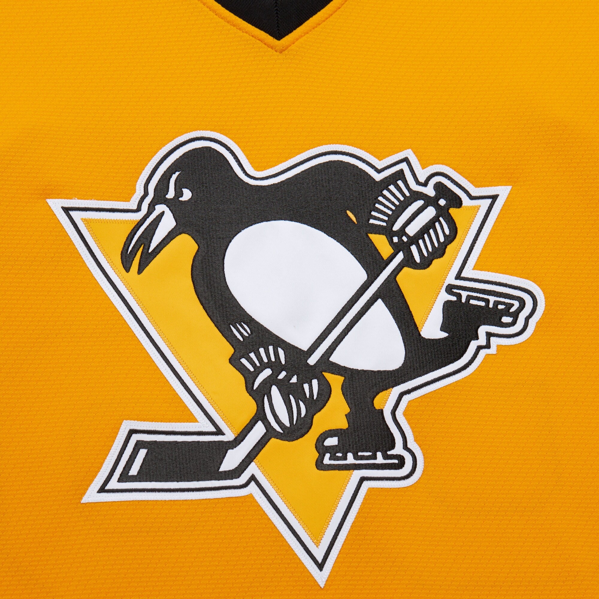 Mens Mitchell & Ness NHL GOLD JERSEY PENGUINS 1984 MARIO LEMIEUX