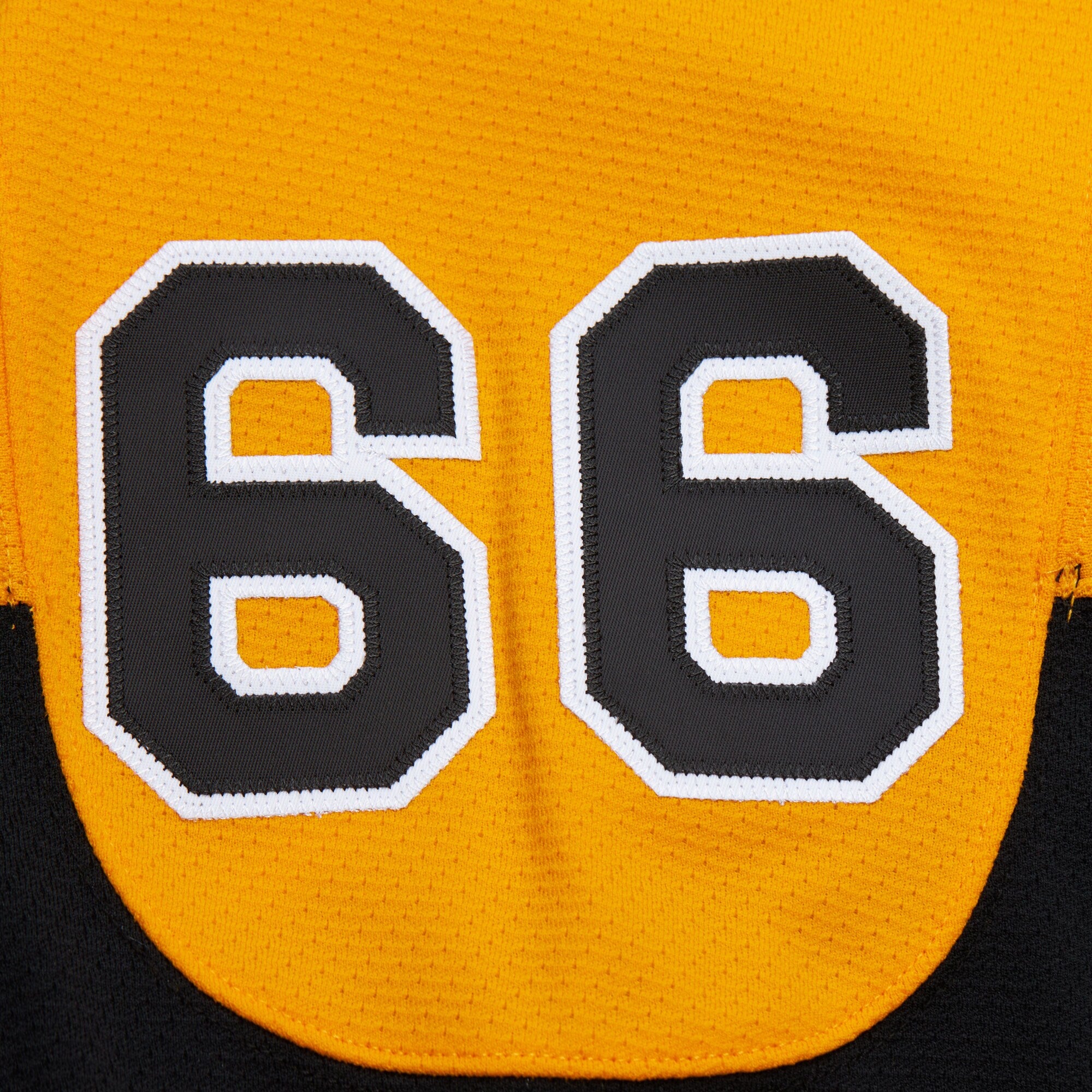 Mens Mitchell & Ness NHL GOLD JERSEY PENGUINS 1984 MARIO LEMIEUX