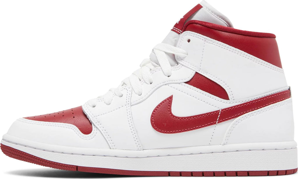 [BQ6472-161] Womens Air Jordan Retro 1 Mid 'Reverse Chicago'